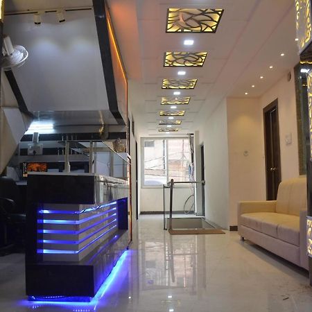 Hotel Krishna Galaxy Канпур Екстер'єр фото